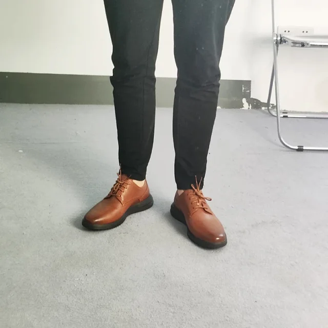 贸易公司订单 轻量化牛皮 Cole Haan 男士商务休闲皮鞋 团购价299元包邮​（天猫1890元） 买手党-买手聚集的地方