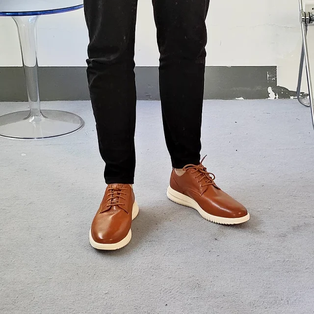 贸易公司订单 轻量化牛皮 Cole Haan 男士商务休闲皮鞋 团购价299元包邮​（天猫1890元） 买手党-买手聚集的地方