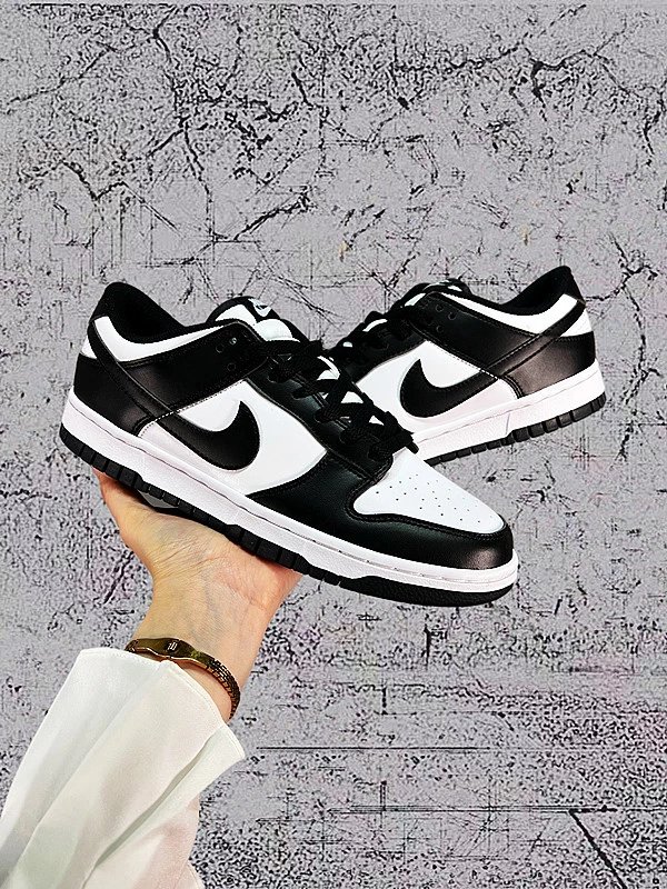 Air Zoom SB Dunk Low Panda
