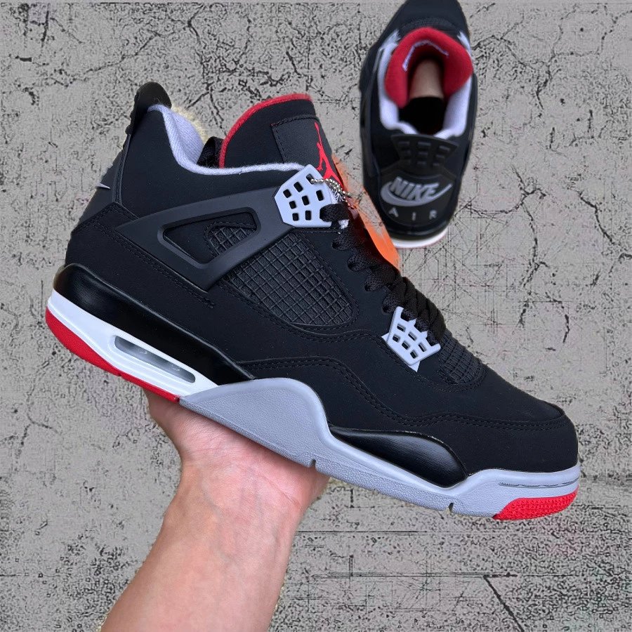 Air Jordan 4 Bred