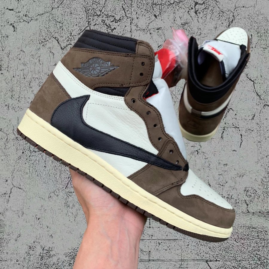 Air Jordan 1 Retro High OG Fearless CD4487-100