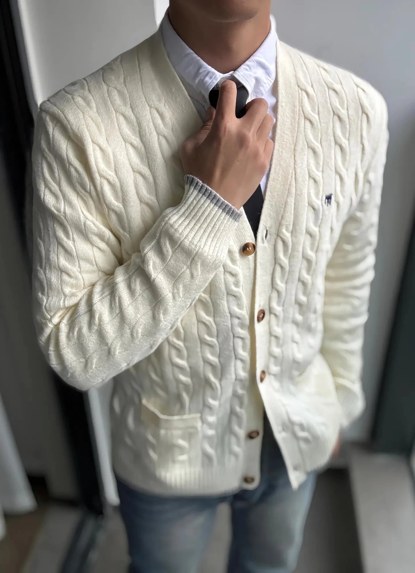 Milk white V-neck button