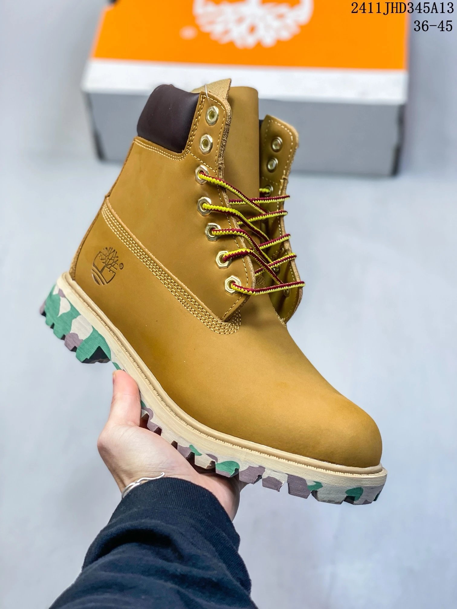 Timberland Boots Lace-Up Ankle with Lug Sole — 10