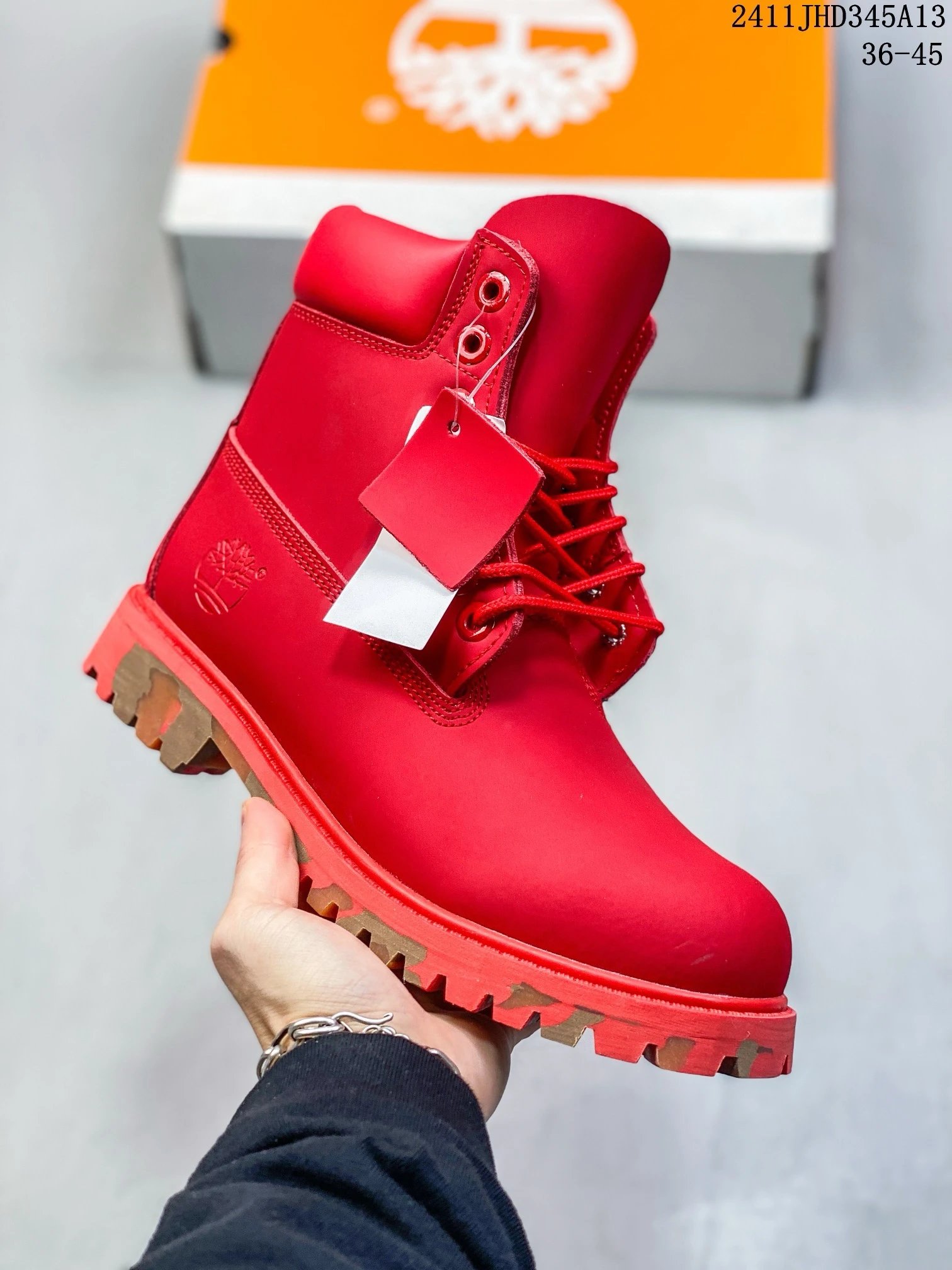 Timberland Boots Lace-Up Ankle with Lug Sole — 9