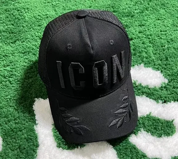 Dsquared2 Hats Assorted logo baseball caps product detail image 35