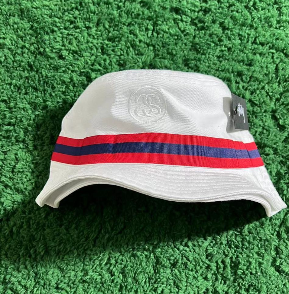 Fisherman's hat white