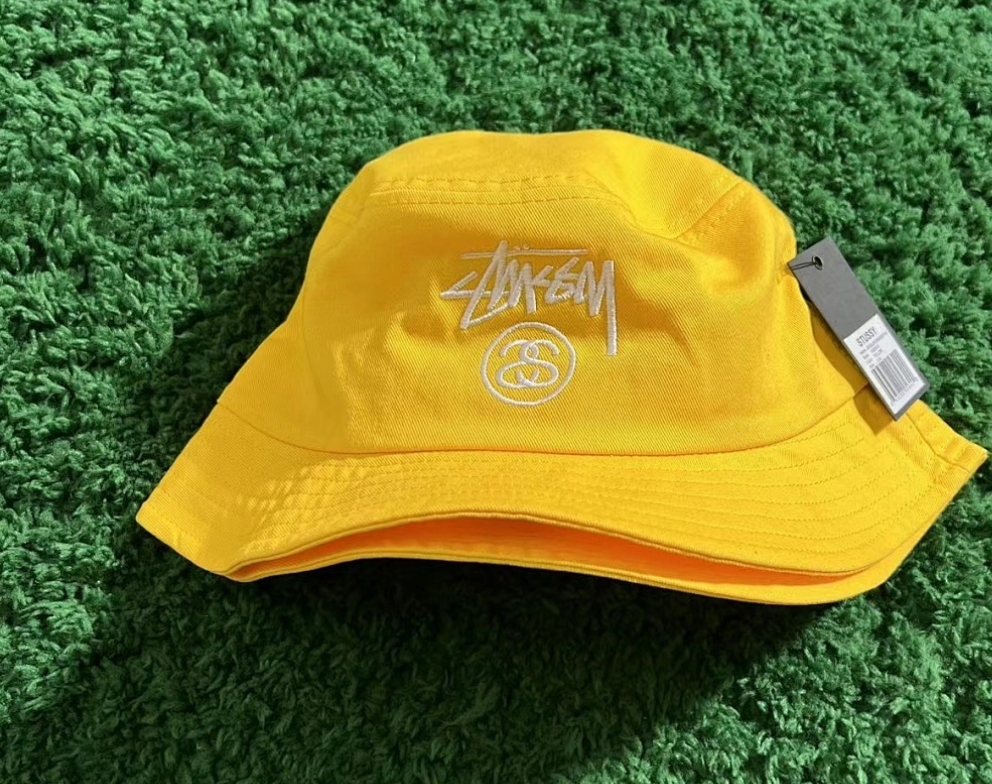 Fisherman's hat yellow