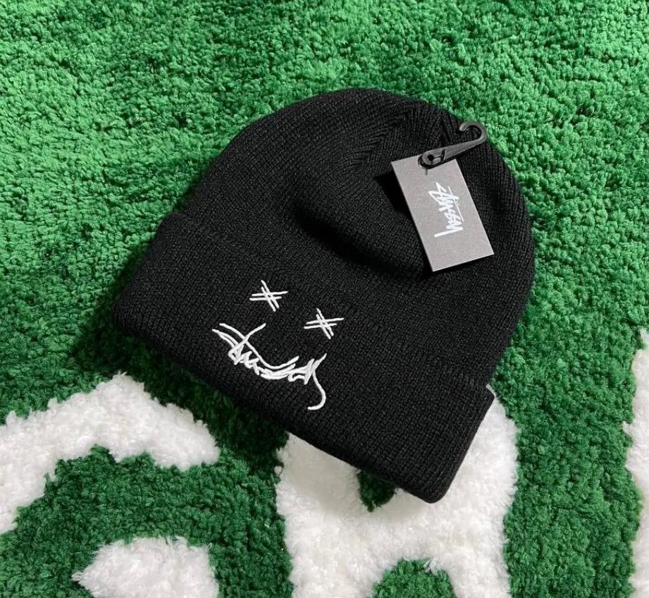 Smiling face cold hat