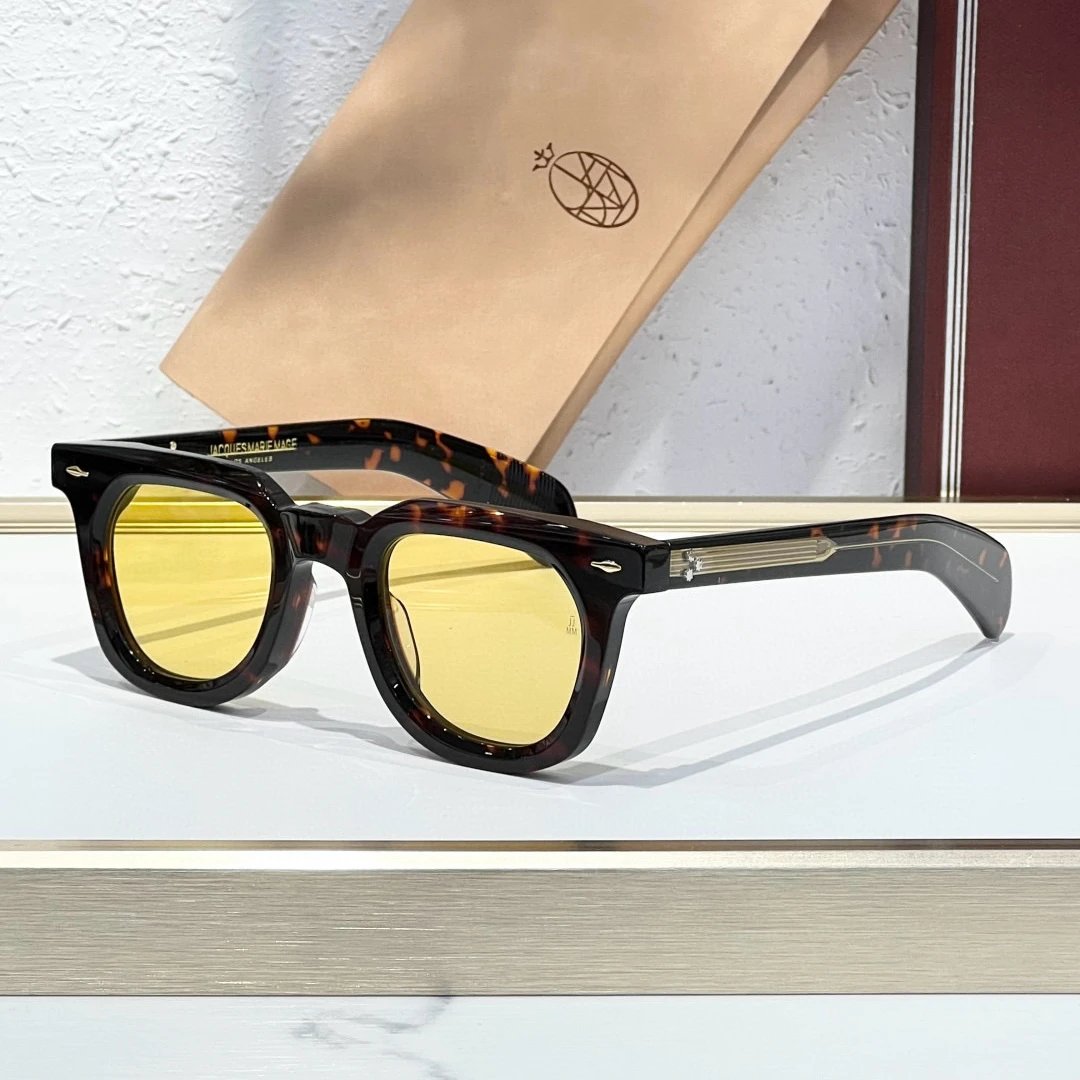 tortoiseshell frame yellow mirror