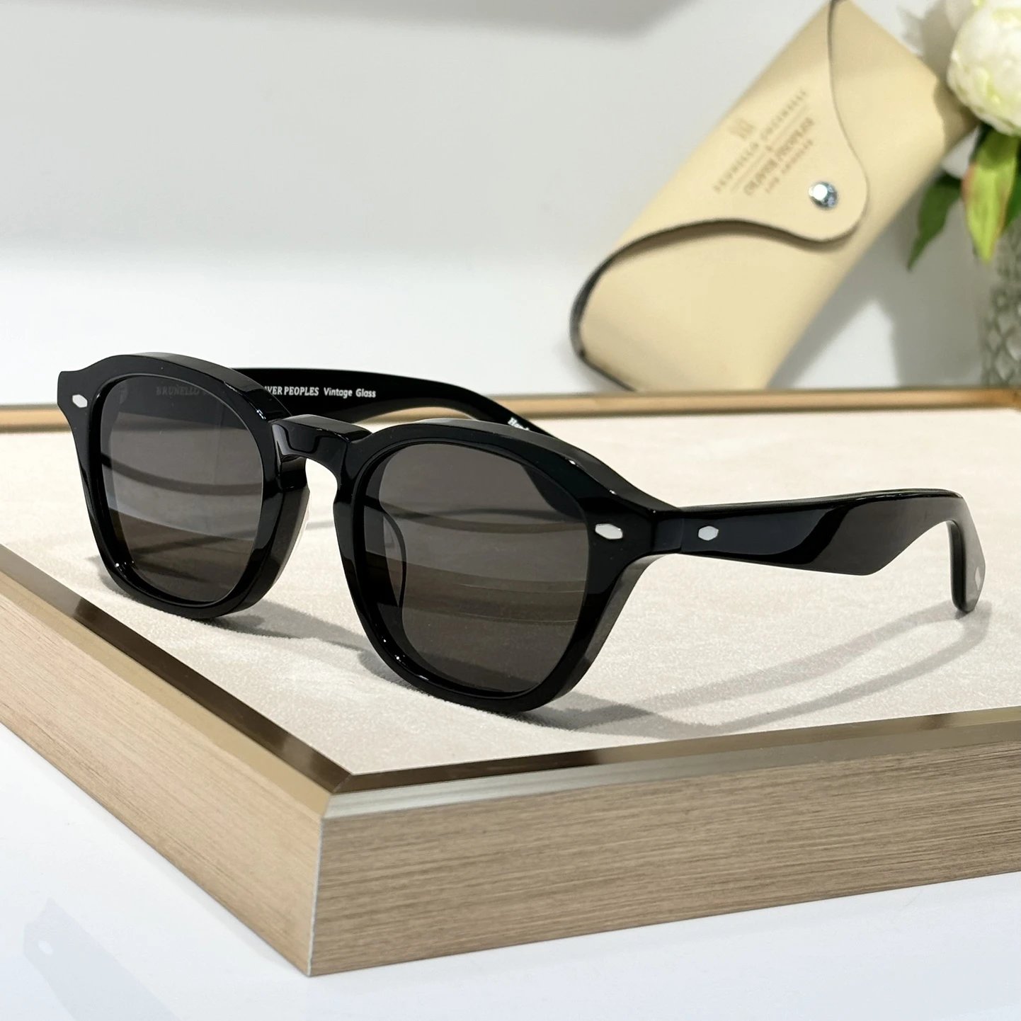 The Origin of Old Money Style: Brunello Cucinelli | Oliver Peoples OV5517SU Retro Oval Sunglasses Unisex UV Protection Eyewear