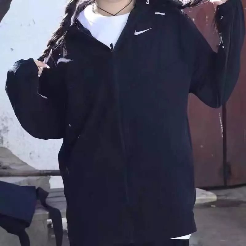 Supreme Arch Logo Hoodie Black - Iconic Streetwear Sweatshirt