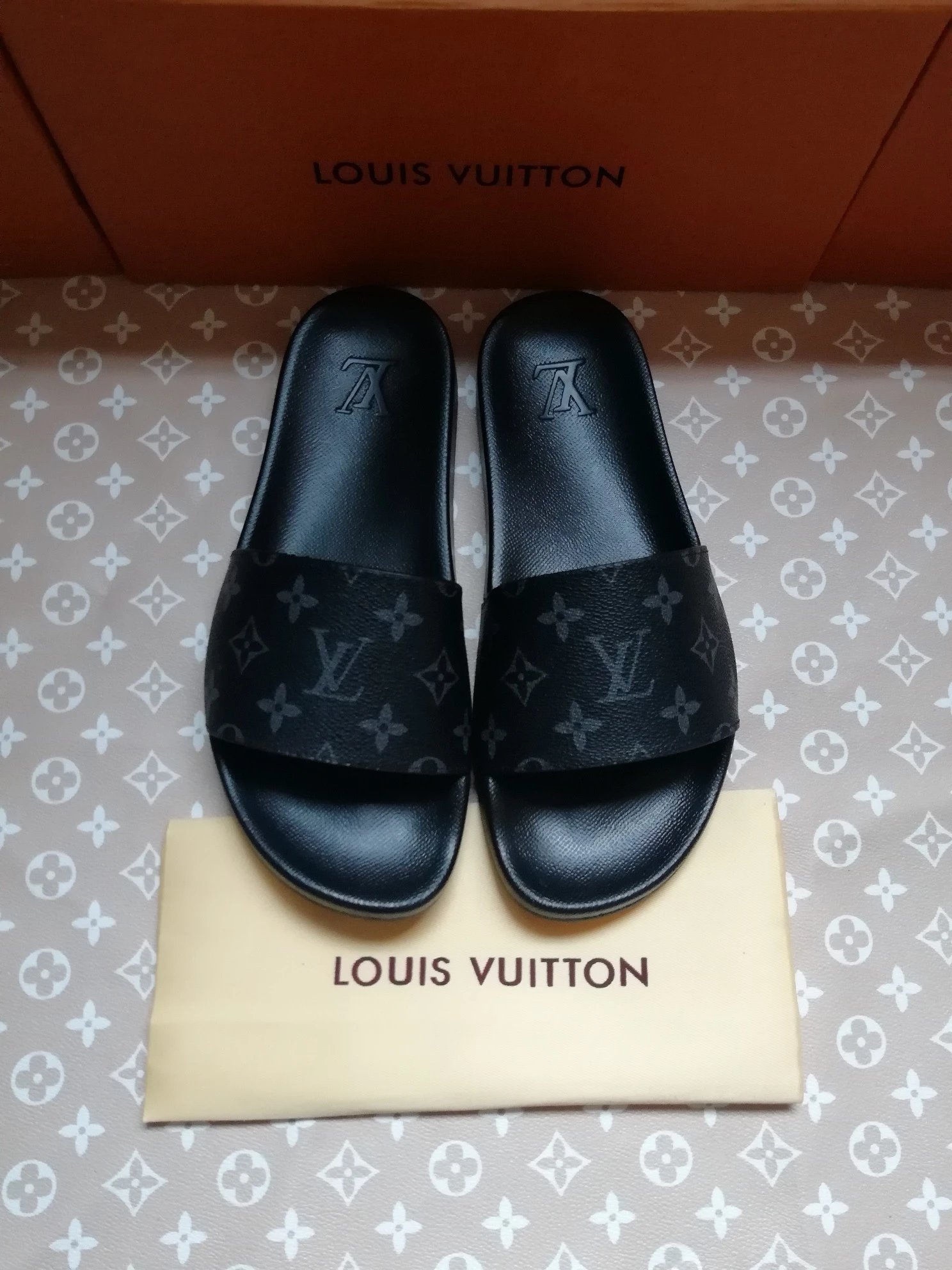 New slippers foreign trade big original single imported slippers leisure luxury brand men and women slippers comfortable anti-odor soft bottom couple slippers