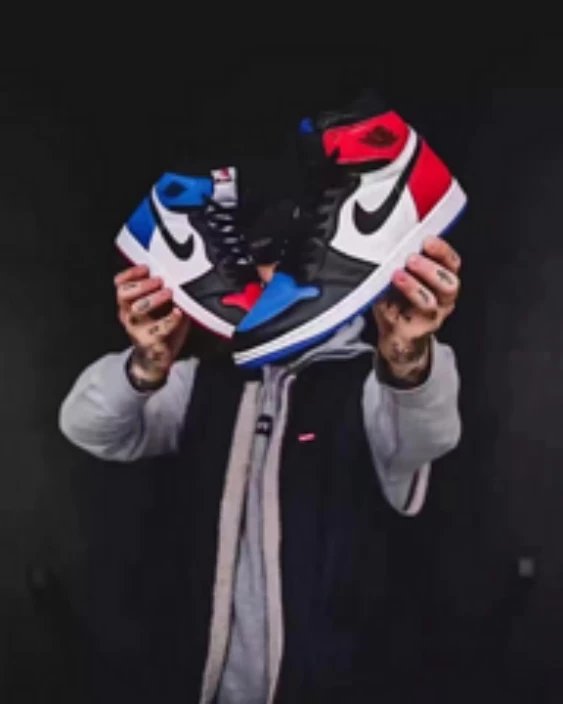 Air Jordan 1 Red Blue