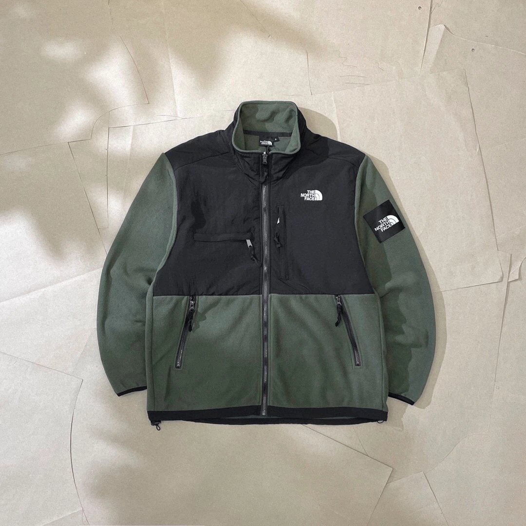 The North Face Fleece Jacket photo 3