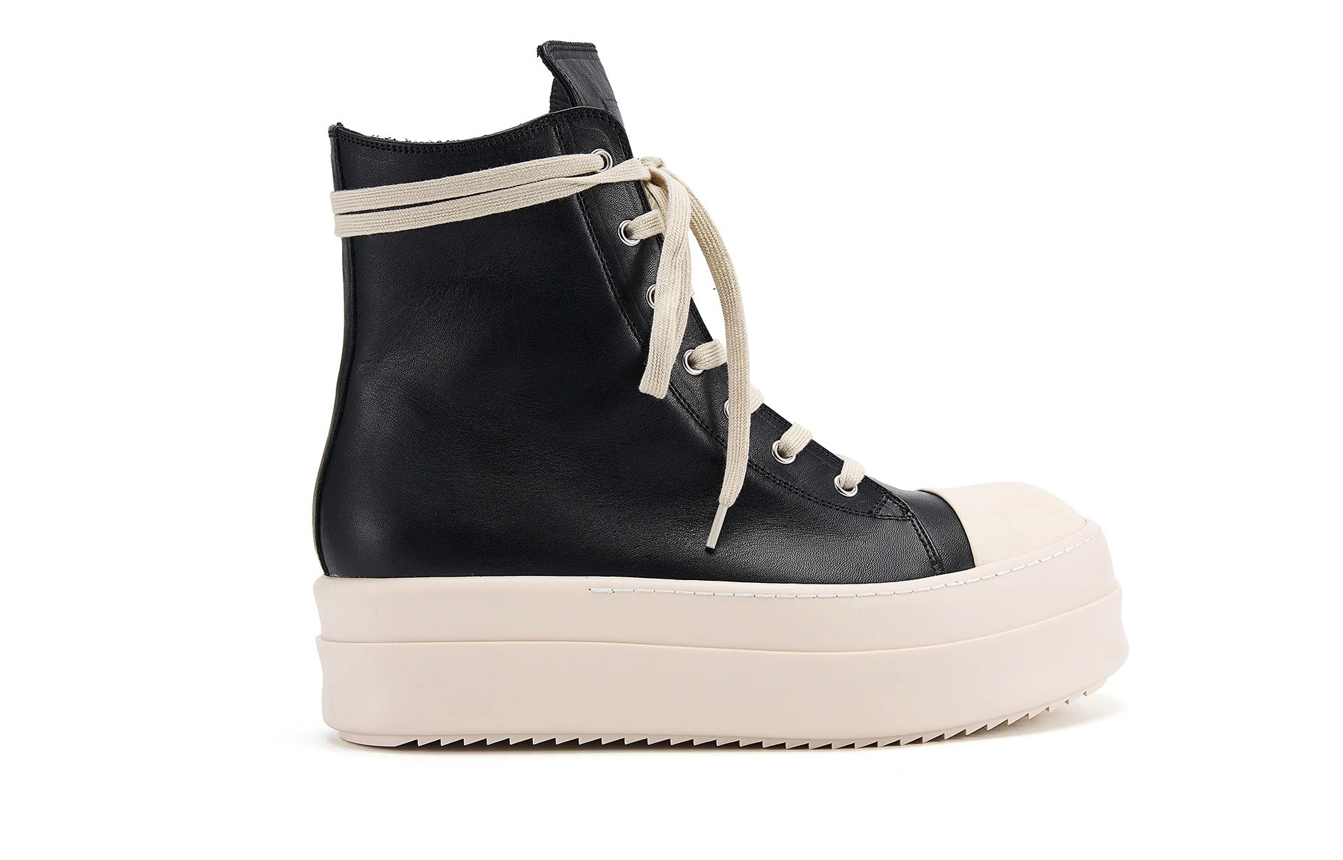 Thick-sole black-and-white high-top (runs large)