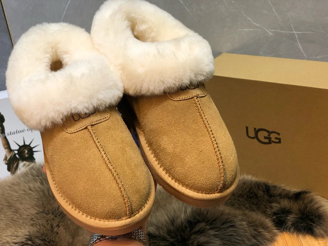 Shearling Snow Boot