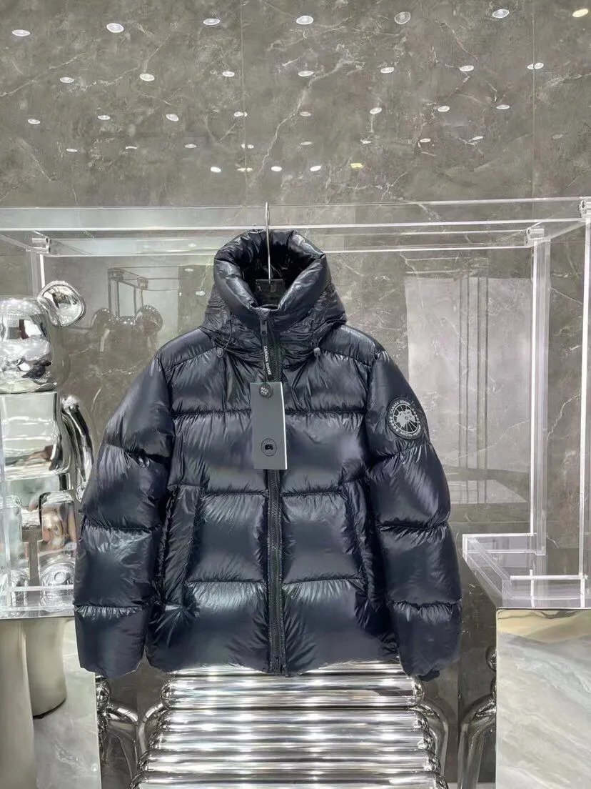 羽绒服保暖舒适 - 134577
