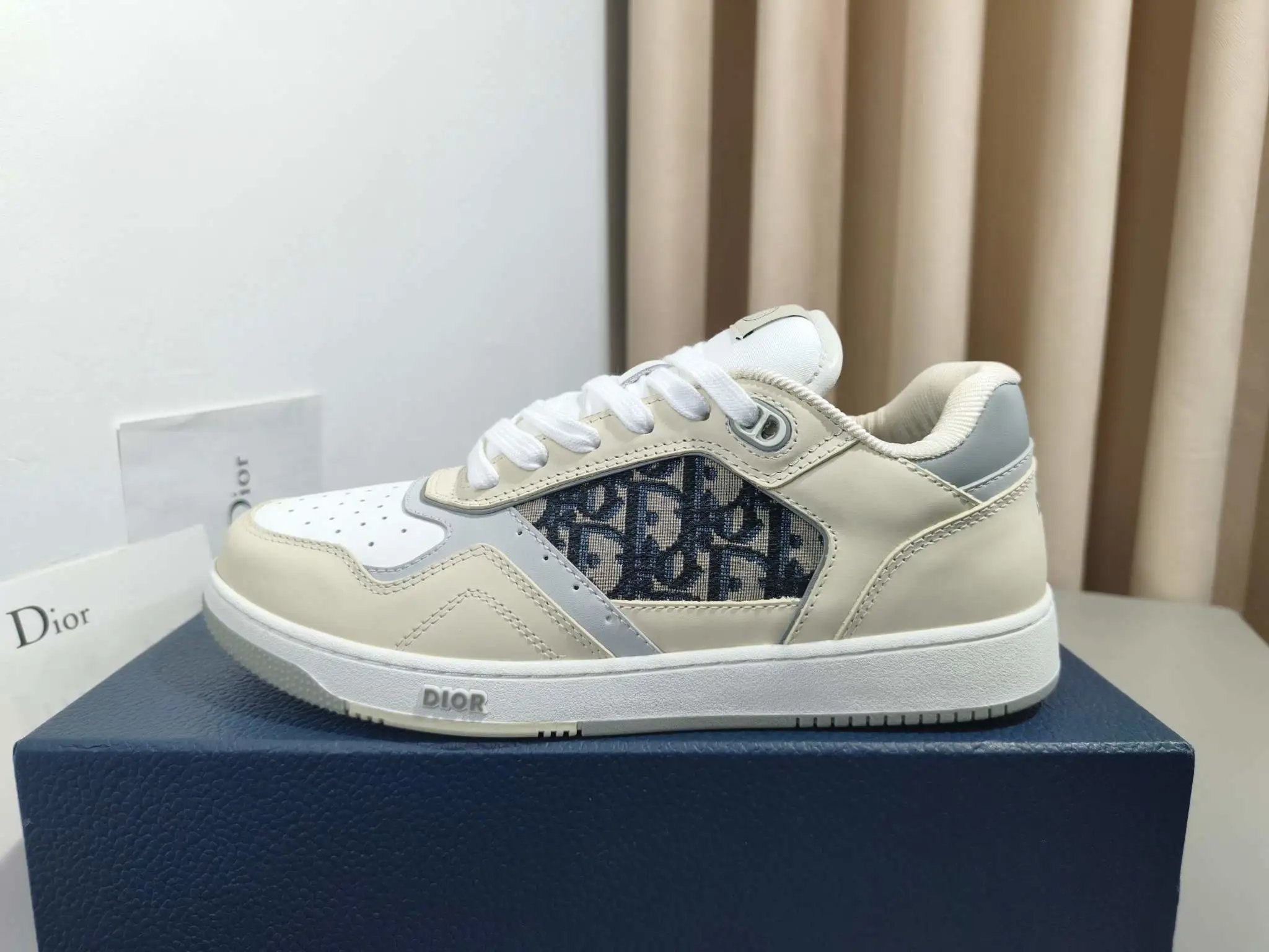 Dior B27 Sneakers - Style 3