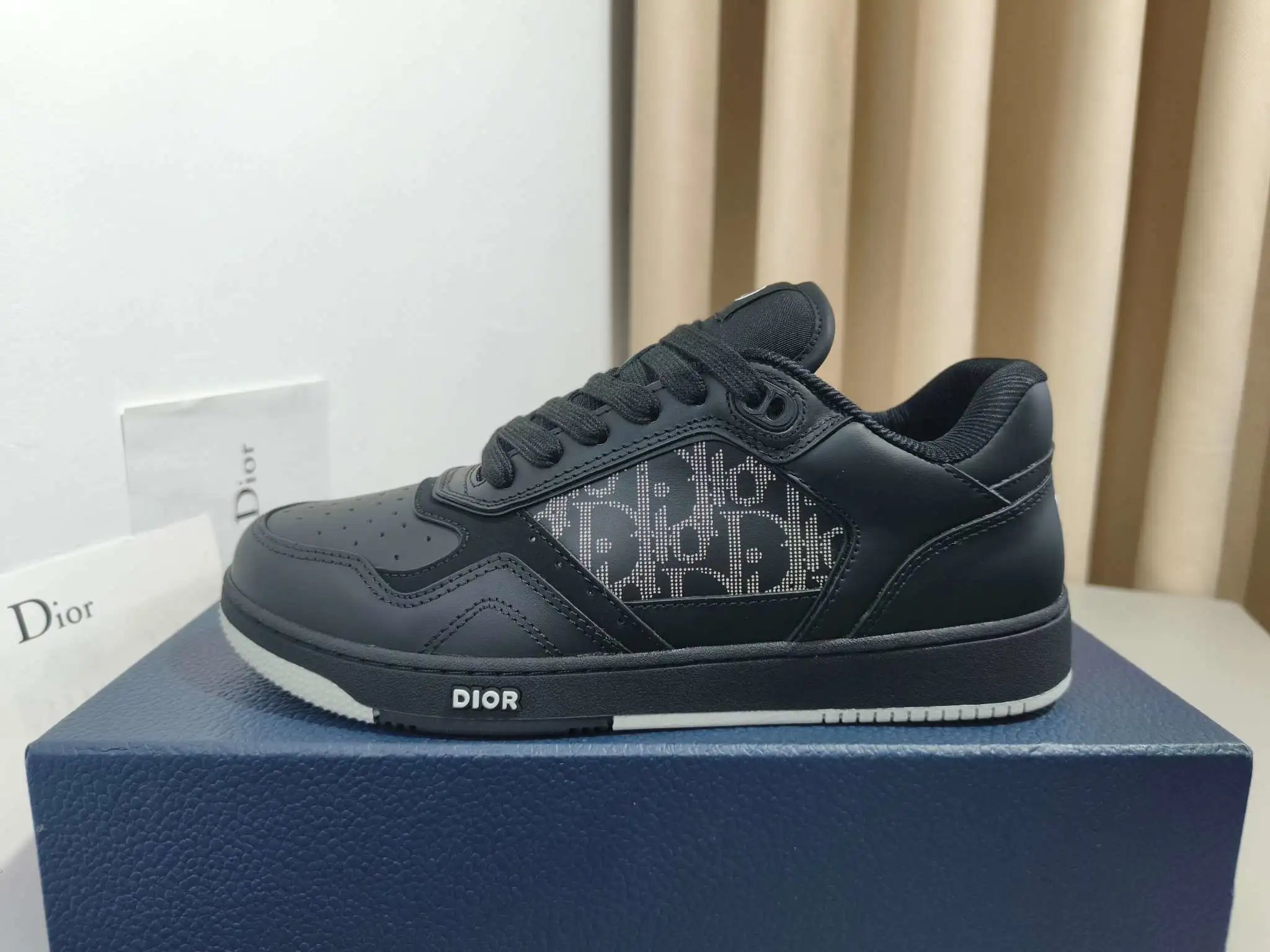 Dior B27 Sneakers - Style 2