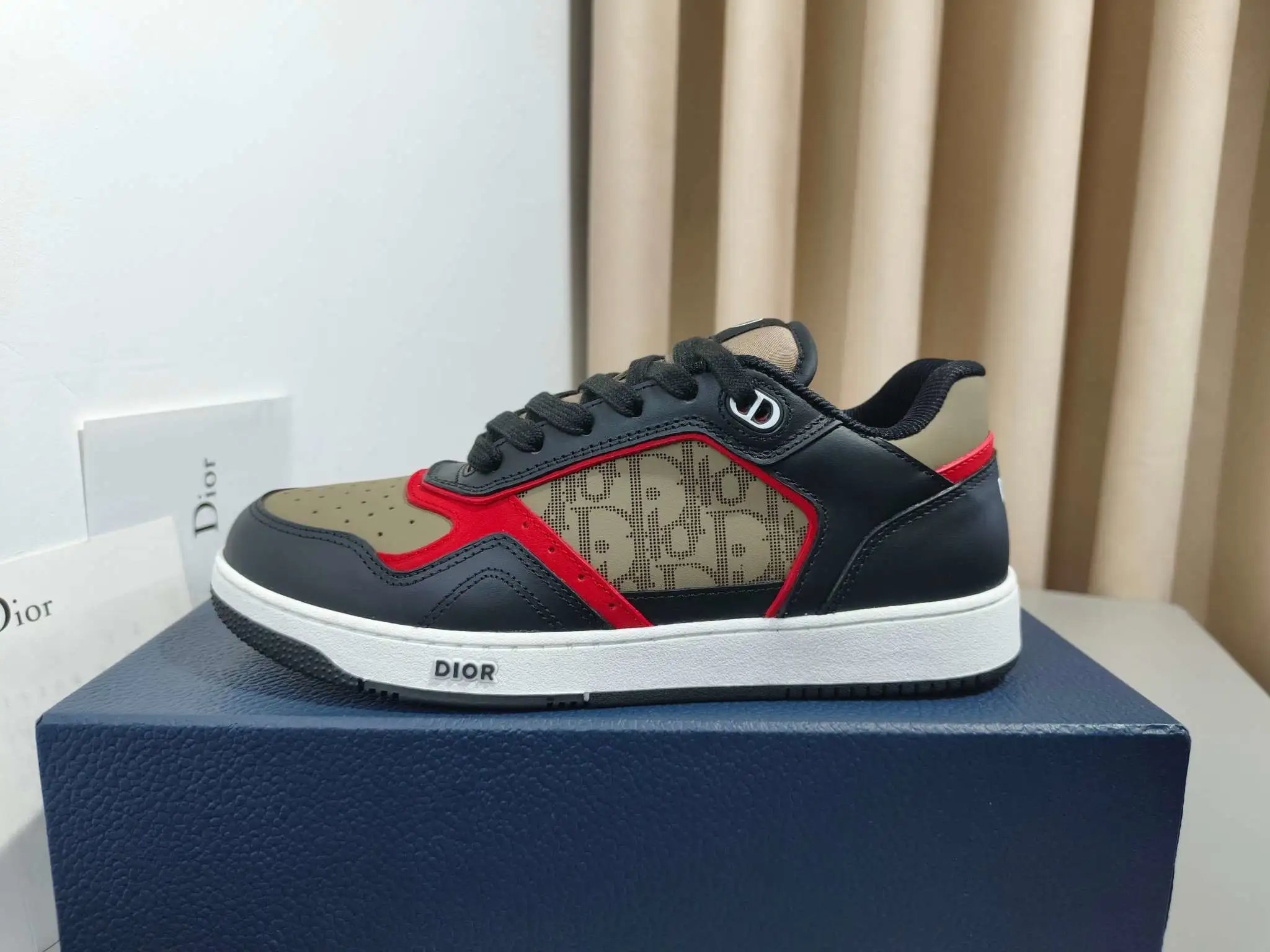 Dior B27 Sneakers - Style 18