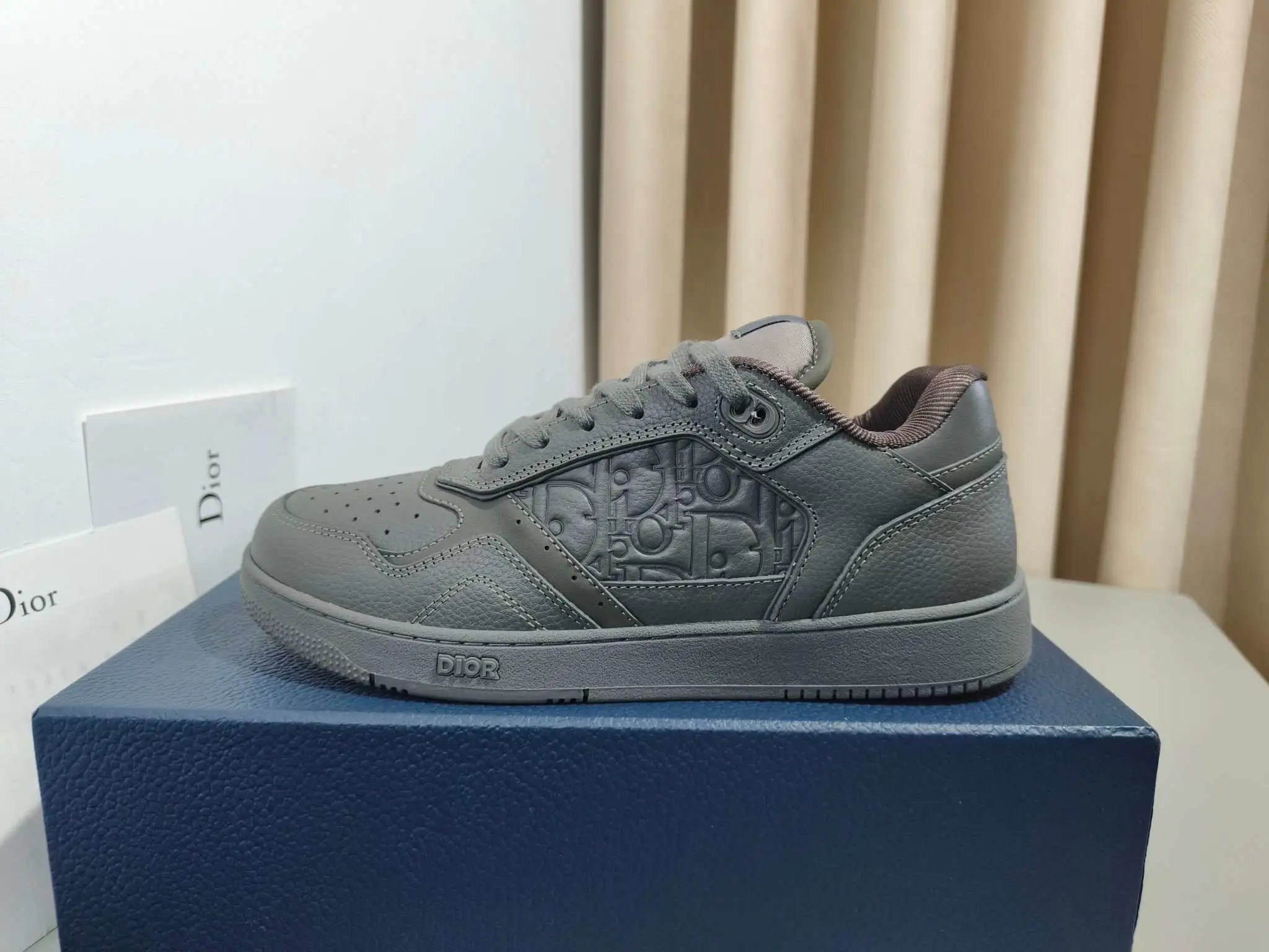 Dior B27 Sneakers - Style 22