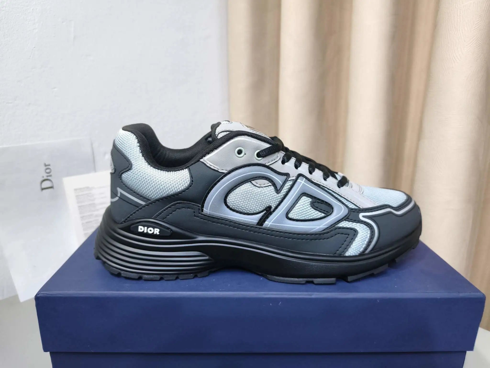 Dior B30 Low-Top Sneakers - Style 18