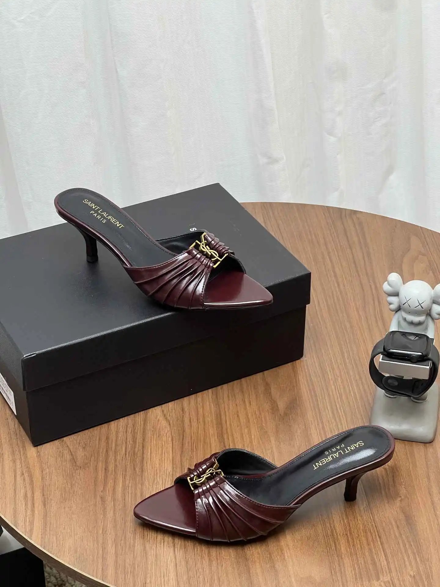 Saint Laurent Pointed-Toe Pumps - Style 6