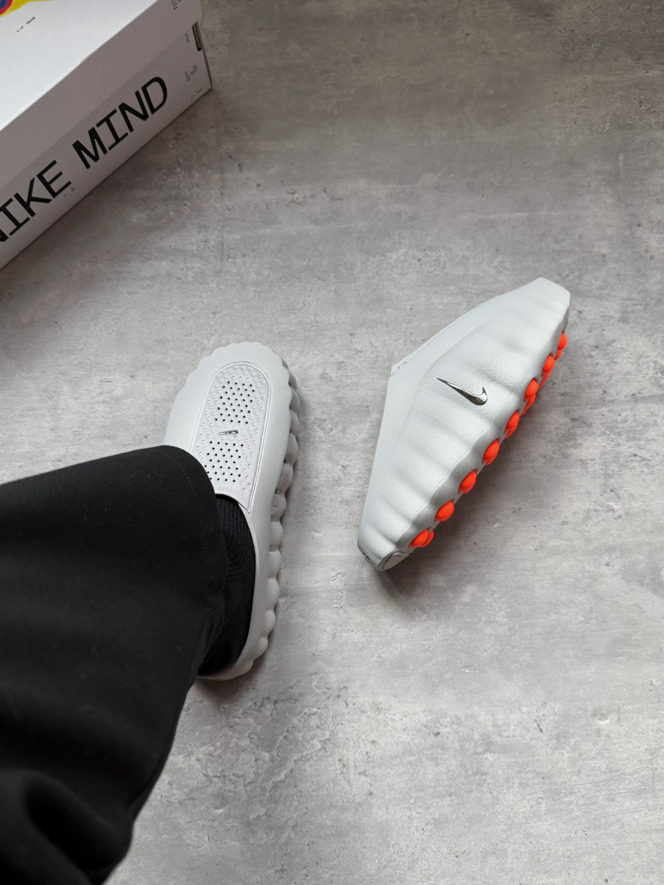 【Compare with Hundreds of Qualities, Ships Immediately】Nike Mind 001 Recovery Slide Massage Slippers - Hi-Tech Foot Massage Comfort Fit Training Shoes, Men's Nike Slippers, Sport Shoes with Jogging Combo Soft Ball Massage Sole, LeBron James & DeRozan Collaboration, Beige Basketball Shoes