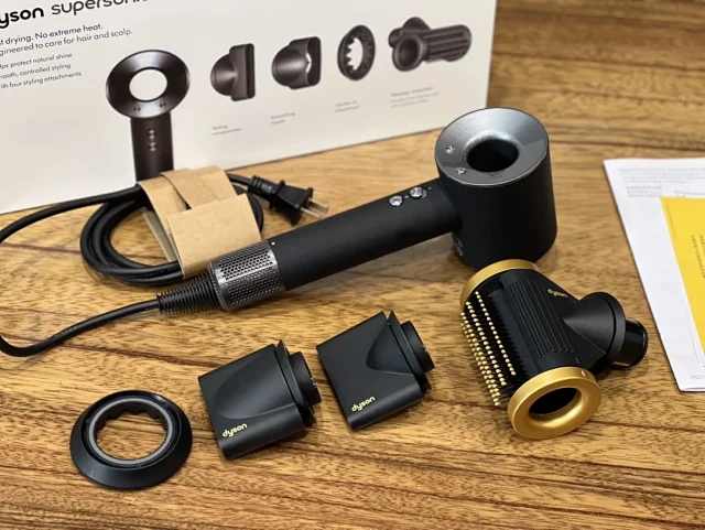 Dyson Hair Dryers & Stylers Supersonic dryer with styling attachments product detail image 10