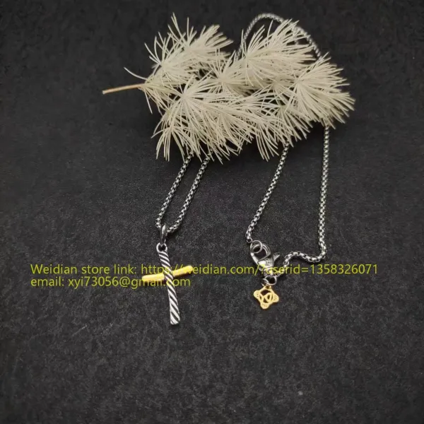 Design David Yurman Double Cross Pendant Necklace in Sterling Silver with Diamonds Jewelry - 45
