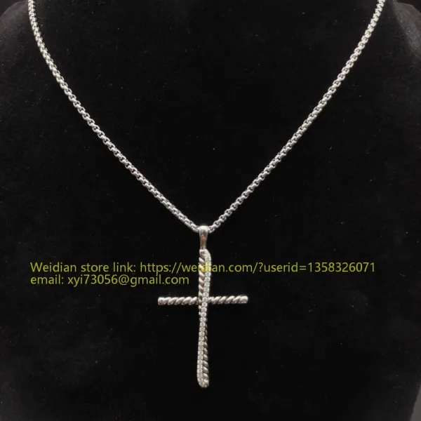 Design David Yurman Double Cross Pendant Necklace in Sterling Silver with Diamonds Jewelry - 92