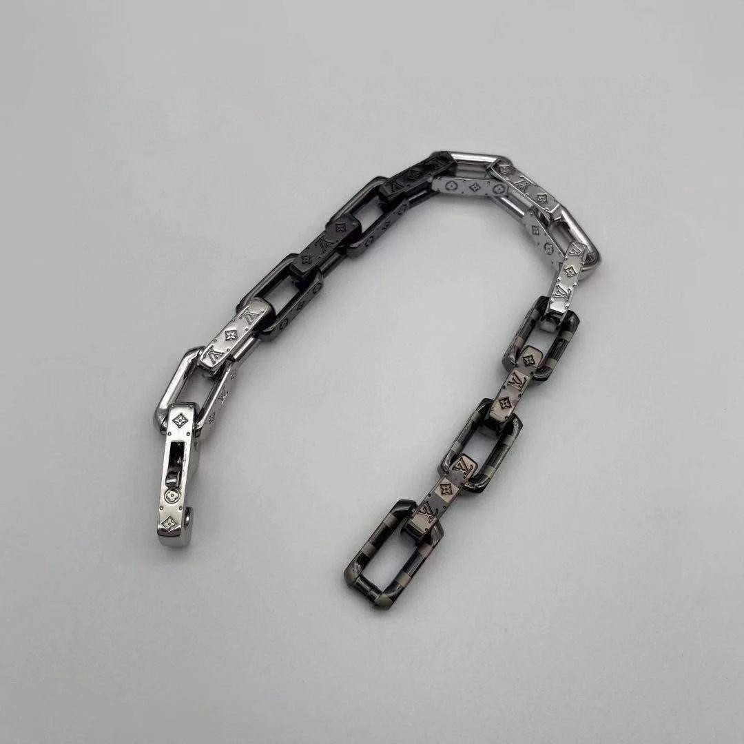 Louis Vuitton Necklace foto 3
