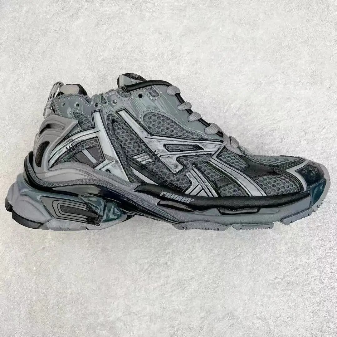Runner  4