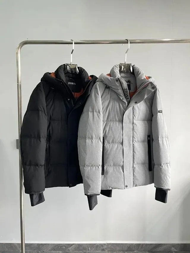 Men's Hooded Ski Down Jacket photo 8