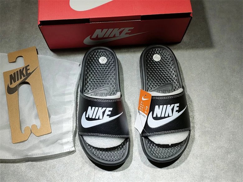 Nike Benassi JDI Black White Slides