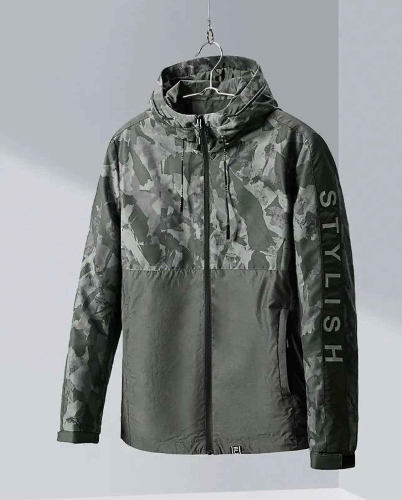 Outdoor Camouflage Windbreaker Jacket