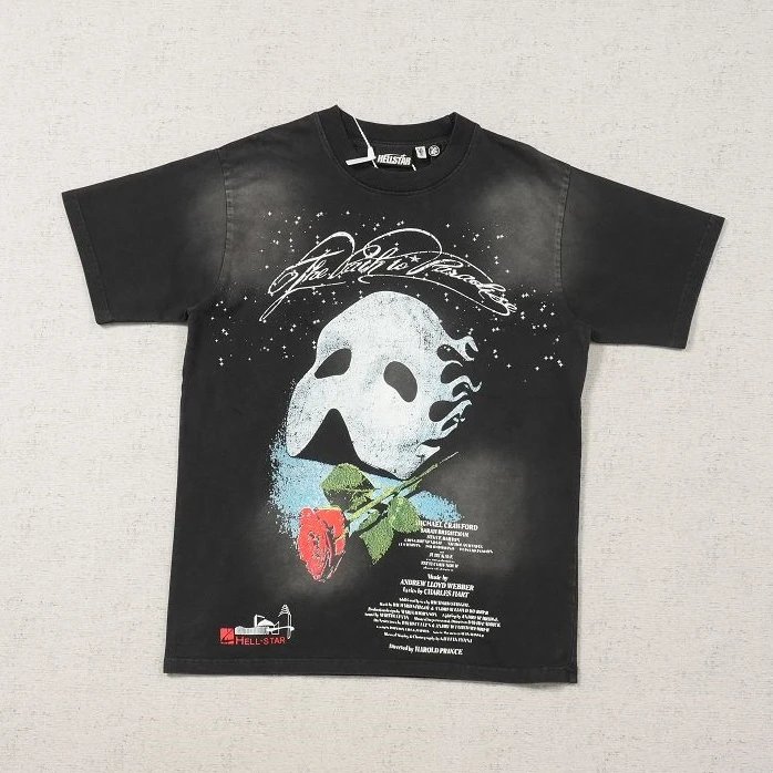 HE short sleeved mask with rose print distressed