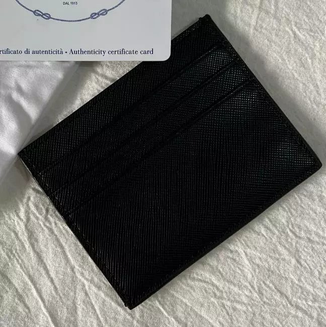 PRA Card Holder