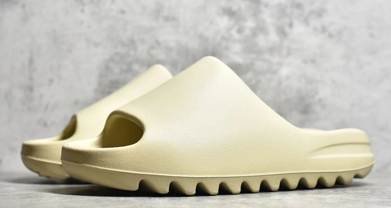 yeezy slipper 骨白 咬花 ——biggest to size 48.5