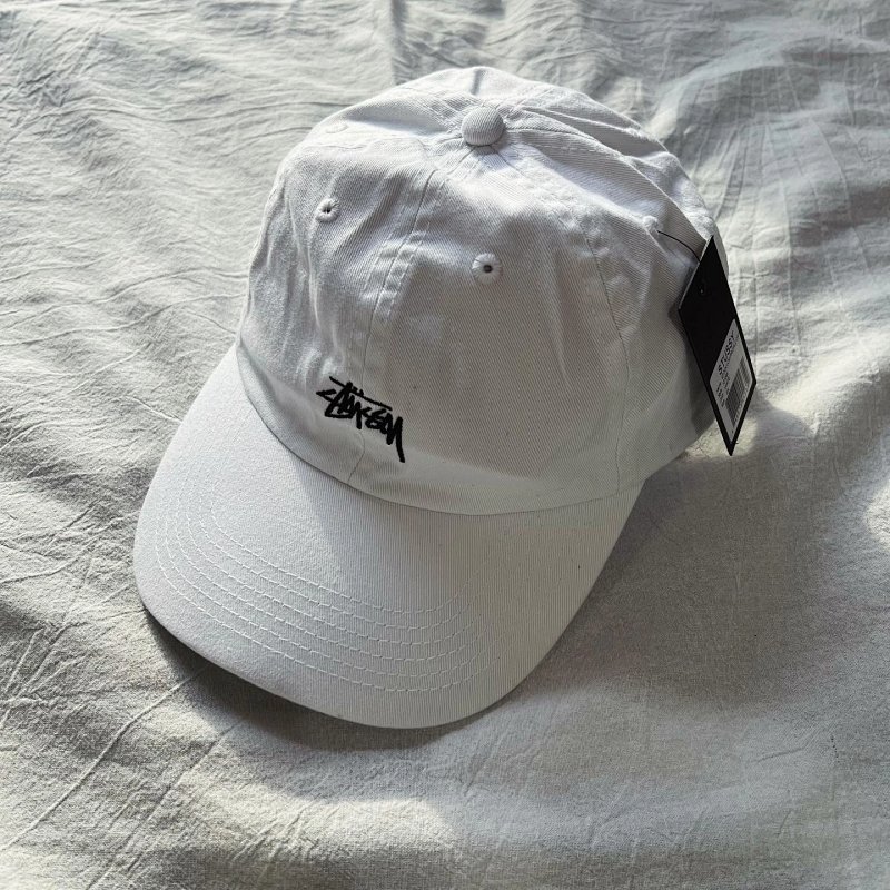 STUSSY WHITE CAP (ZG^01)