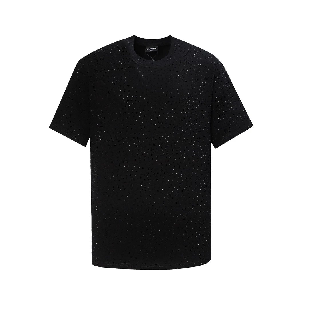 8260   Balenciaga新款巴黎世家BLCG巴黎世家满天星/水洗做旧满钻烫钻短袖T恤
非常基础的黑色做旧雪花和千千万 bling bling水钻的碰撞，简直看，真的闪到了
采用纯棉面料重工