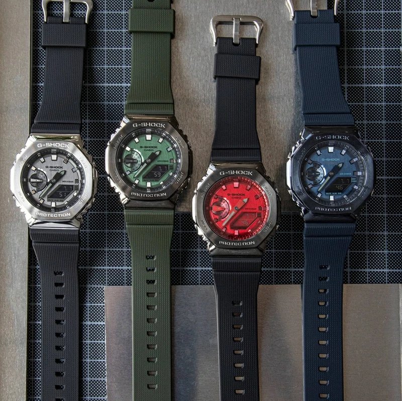 8045 【Japanese official website newly released models】 Casio G-SHOCK Steel Farmer Oak Metal Octagonal Watch Angular creativity, the trend of points.G-SHOCK new GM-2100 models to metal octagonal bezel wrapped in a round dial design, a blend of show cool style. And