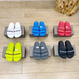 thumbnail for The foot feels very comfortable and high-quality pure garden family slippers are made of genuine leather with PU foam outsole original packaging