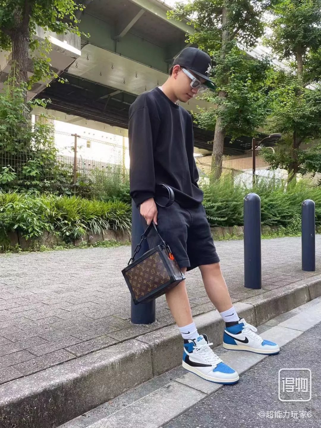 Nike Air Max 720 Shoes - Comfortable Running Sneakers for Men and Women