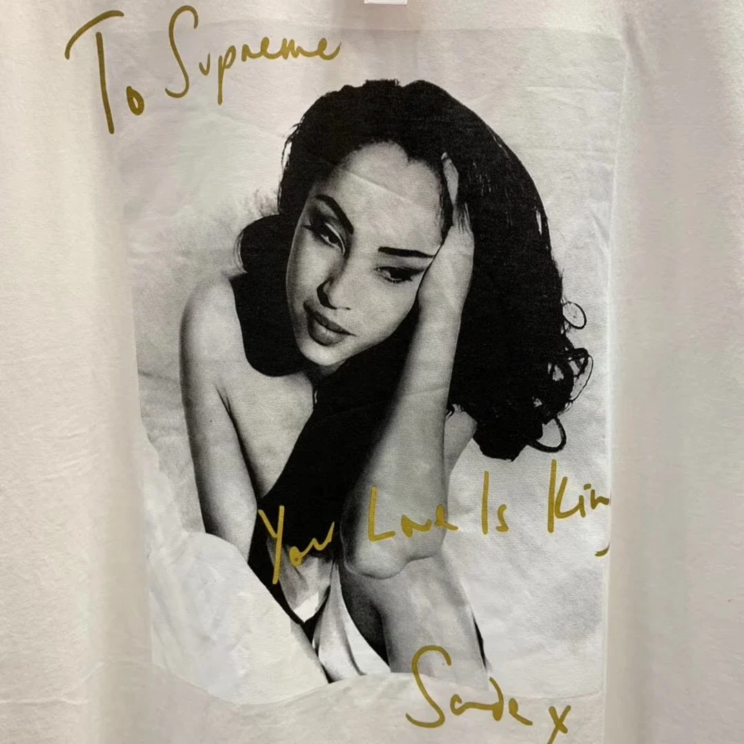 女歌手人物Tee Supreme 17ss Sade Tee 黑白