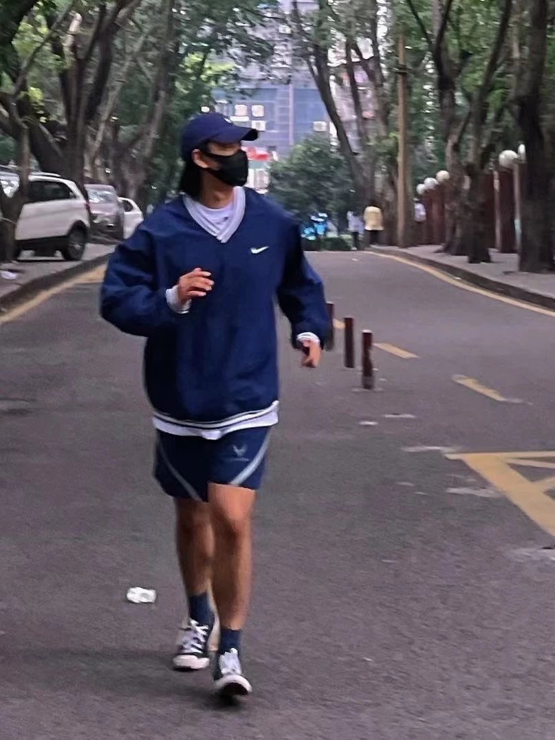 Nike V-Neck Windbreaker Navy Blue - 17