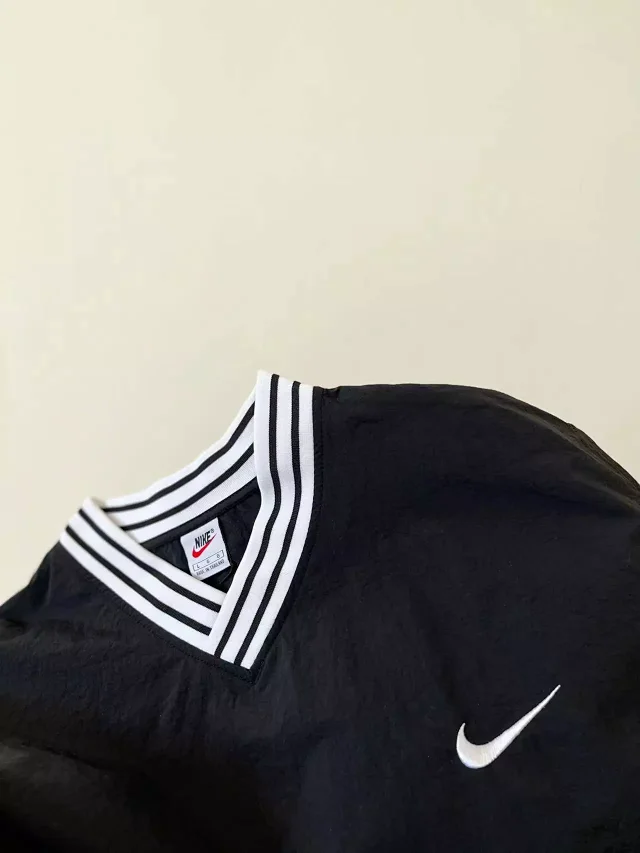 Nike Jackets V-Neck Striped-Trim Pullover Windbreaker product detail image 8