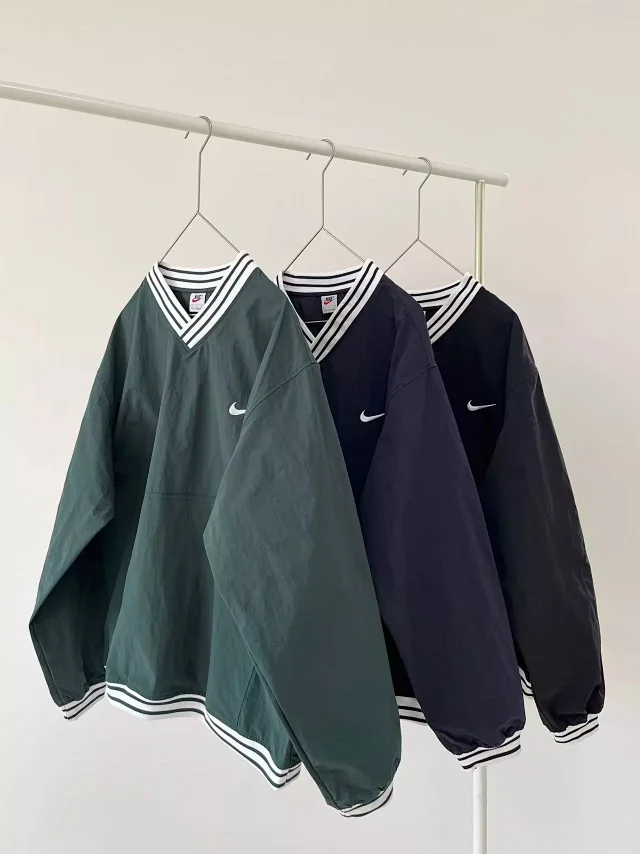 Nike Jackets V-Neck Striped-Trim Pullover Windbreaker product detail image 1