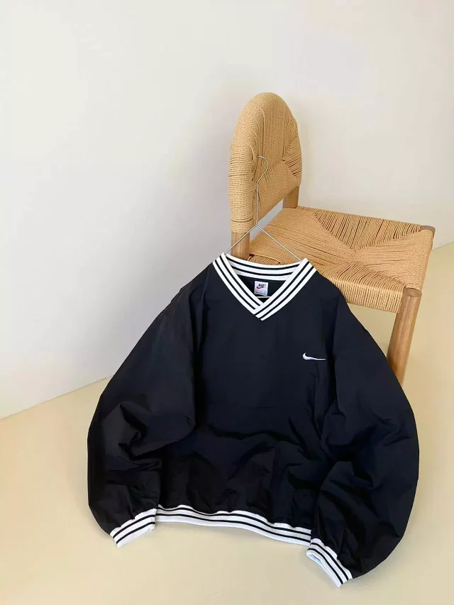 Nike Jackets V-Neck Striped-Trim Pullover Windbreaker product detail image 5