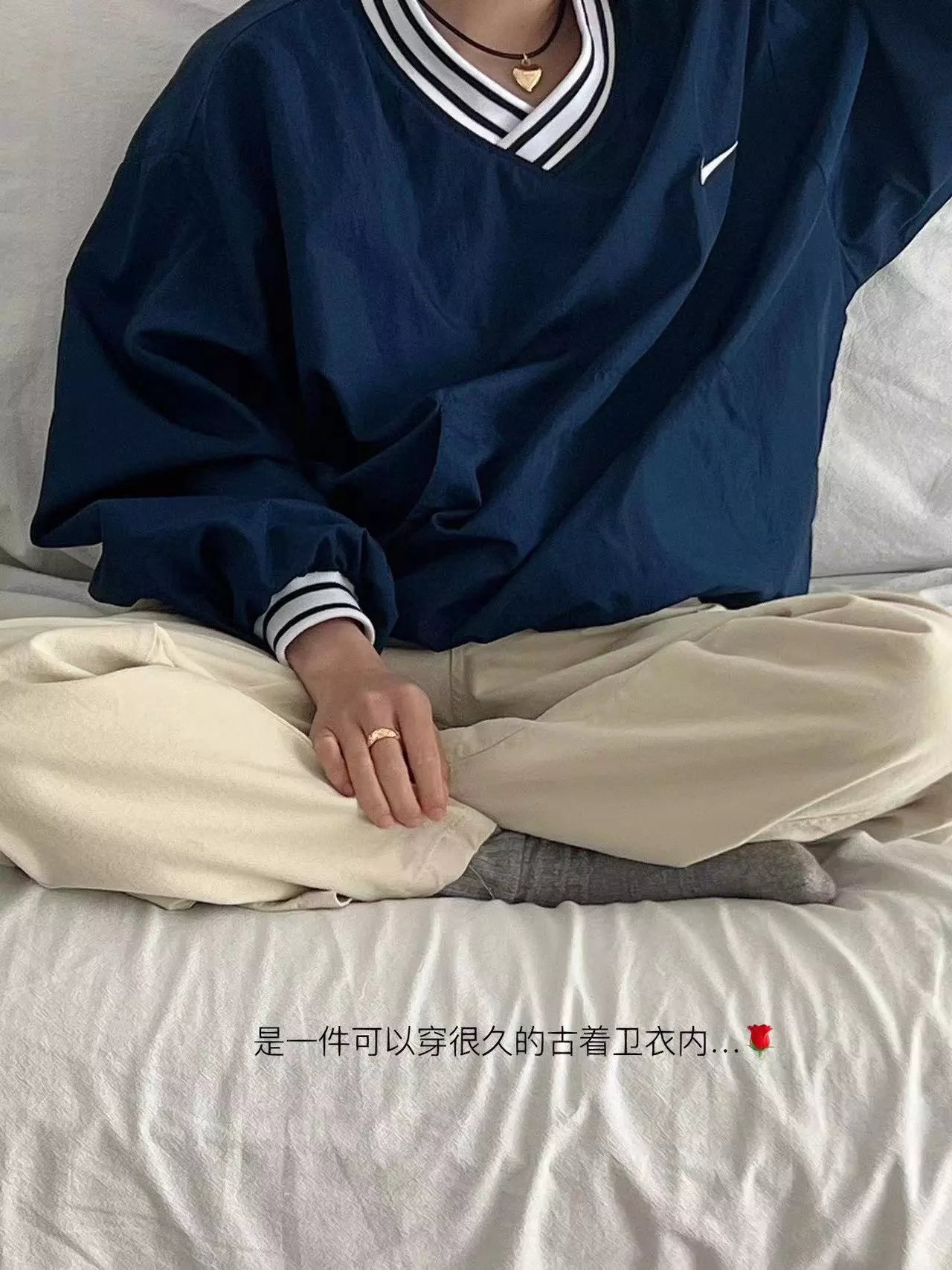 Nike V-Neck Windbreaker Navy Blue - 21